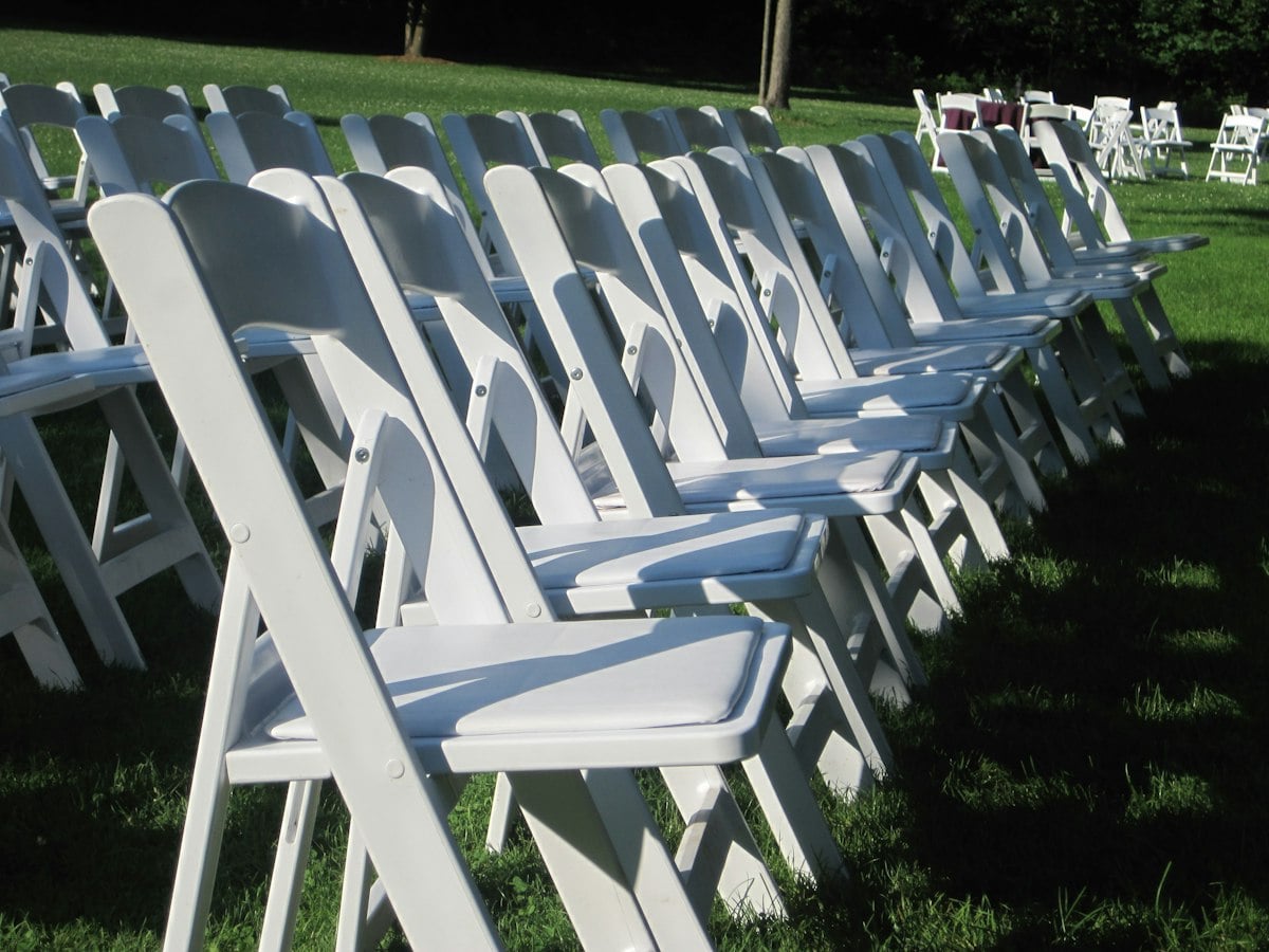 Chaise pliante blanche - Location matériel événementiel Nice - HOVENT